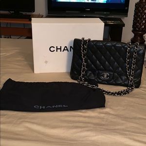 100% Authentic CHANEL Single Flap Bag Jumbo